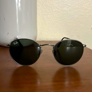 Ray-Ban Metal round sunglasses